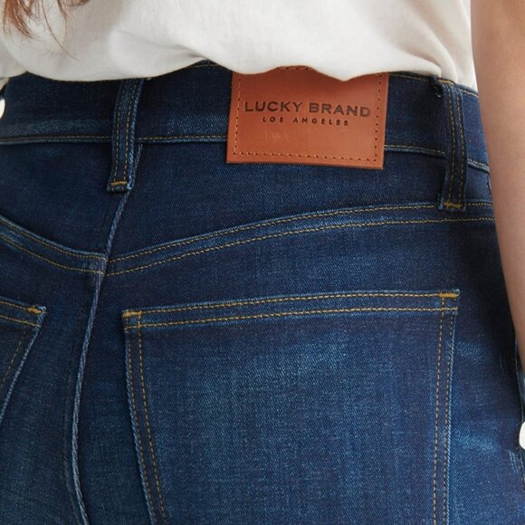 High-Rise Flare Two-Way Stretch Stevie Jeans - Picture 5 of 11